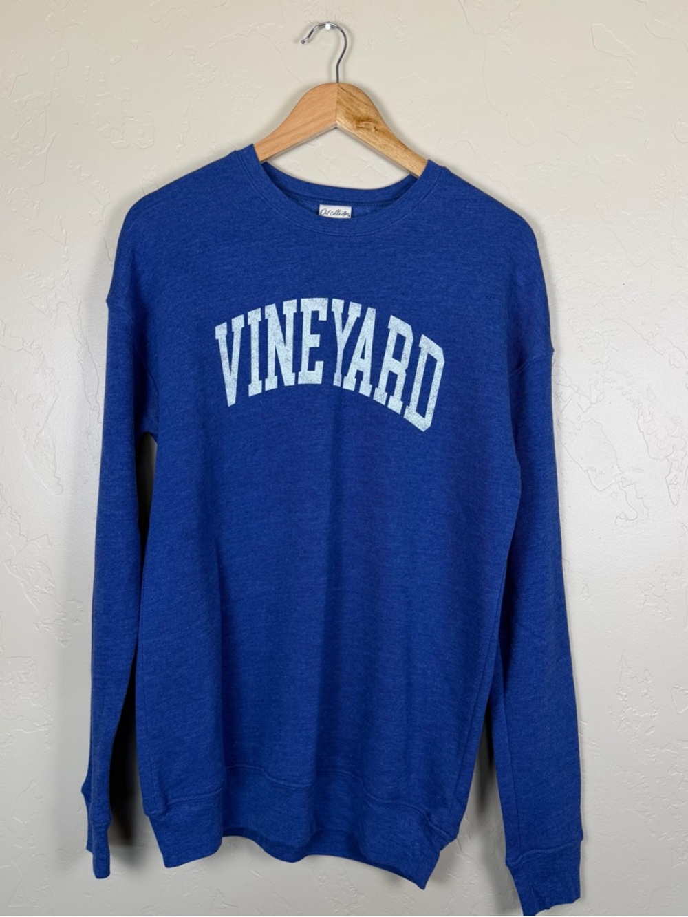 Vineyard Crewneck Pullover Sweatshirt in Washed Blue Size Medium NWT